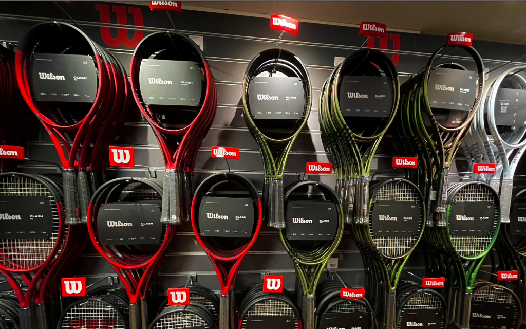 How to Choose Padel Balls? — Buyer's Guide (2024) - TennisLeo